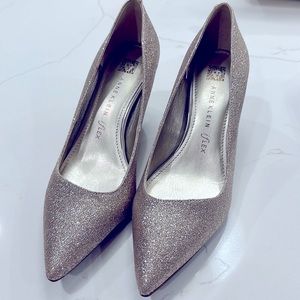 Brand New Gold Anne Klein Heels, Size 6 1/2